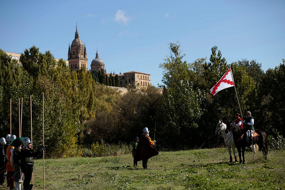 Salamanca se despide de su Siglo de Oro con la simulación de una batalla de los tercios españoles a orillas del Tormes