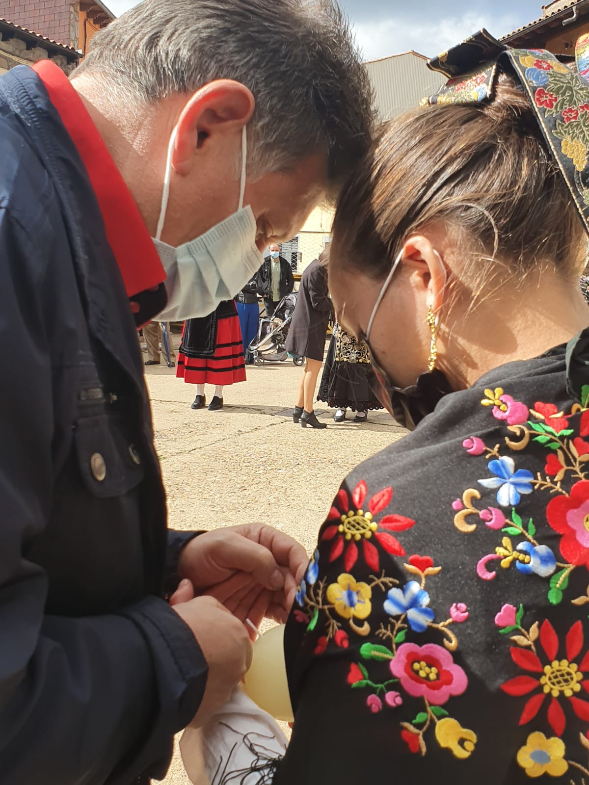 Fotos: El Maillo recuerda a Alfredo Ramajo en el día grande de sus fiestas patronales