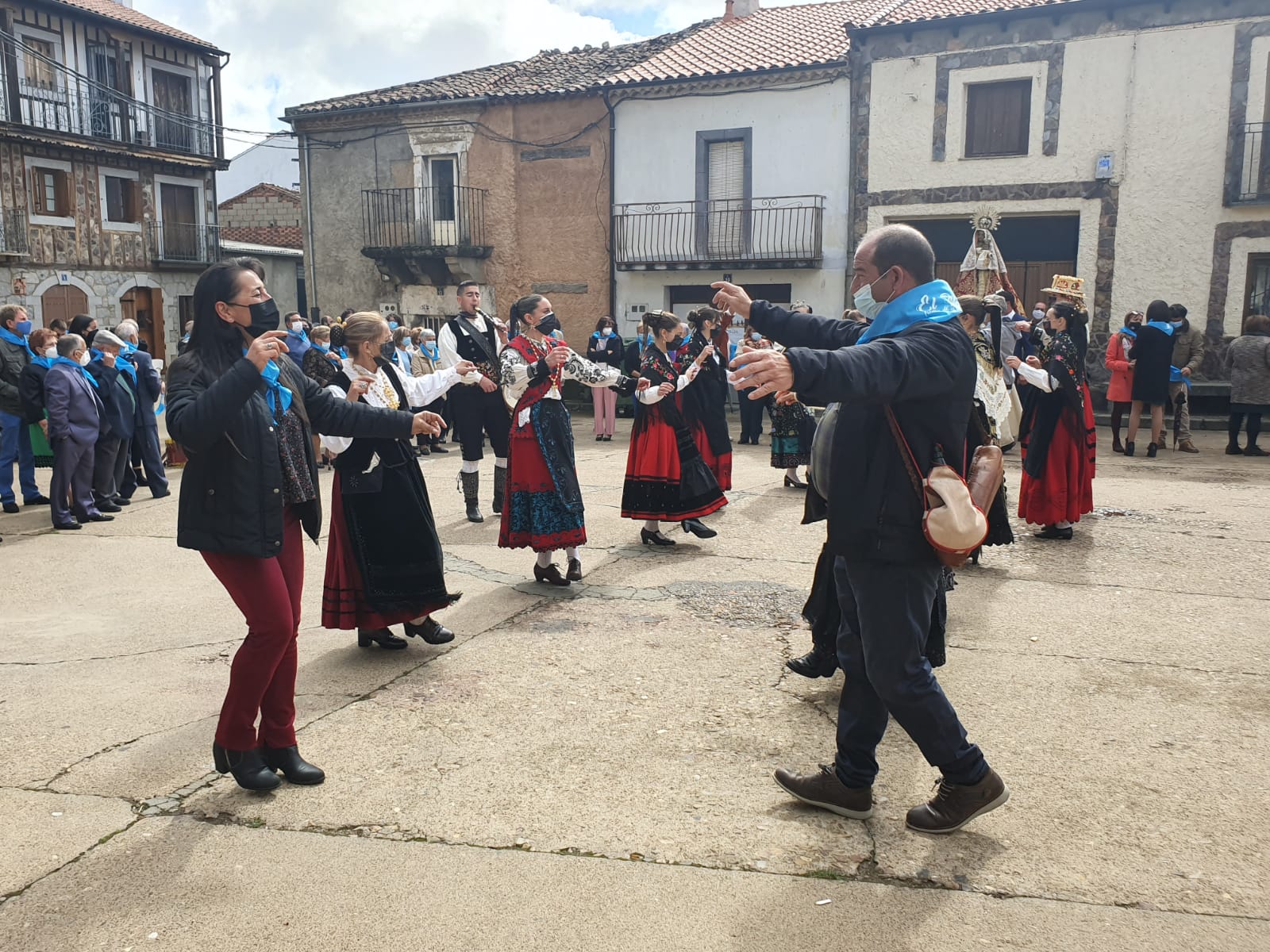 Fotos: El Maillo recuerda a Alfredo Ramajo en el día grande de sus fiestas patronales