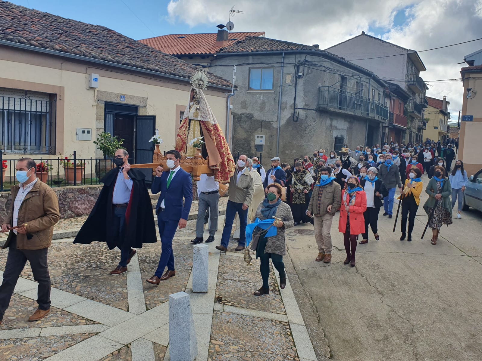 Fotos: El Maillo recuerda a Alfredo Ramajo en el día grande de sus fiestas patronales