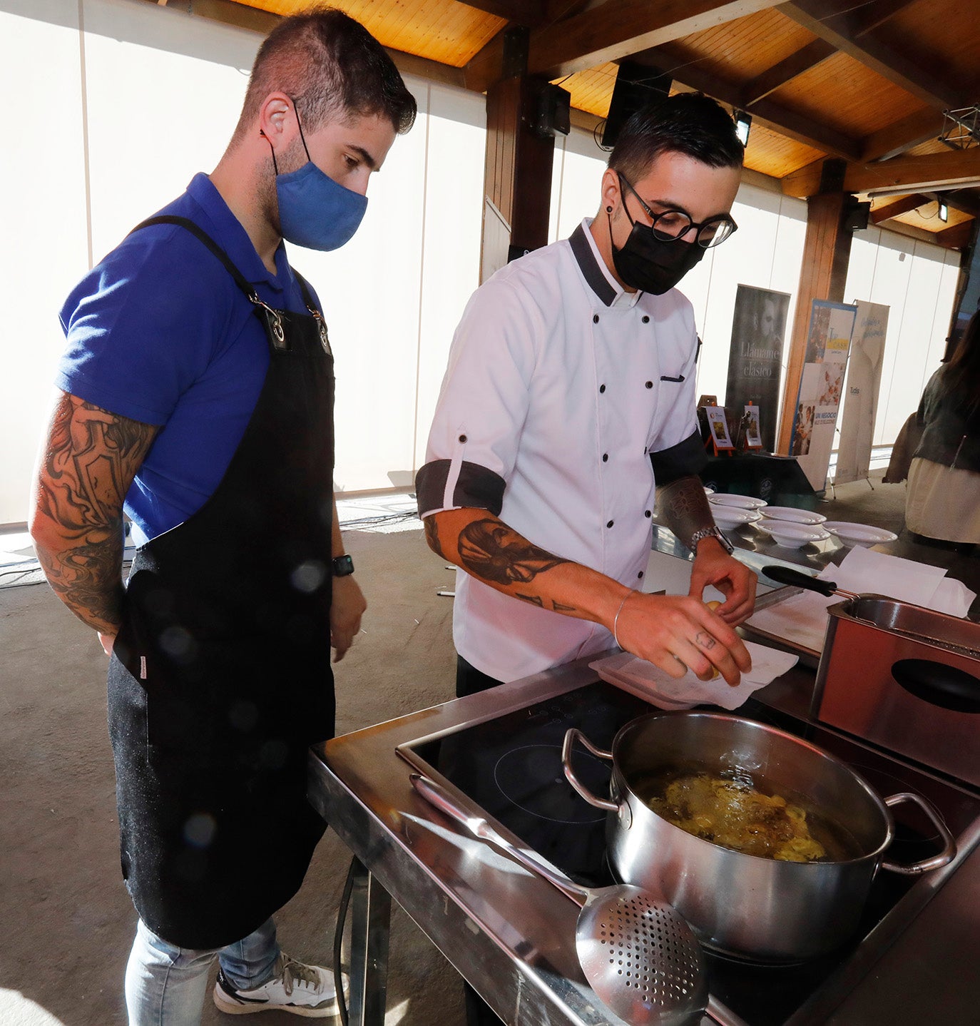 Final del II concurso internacional de patatas bravas en Palencia