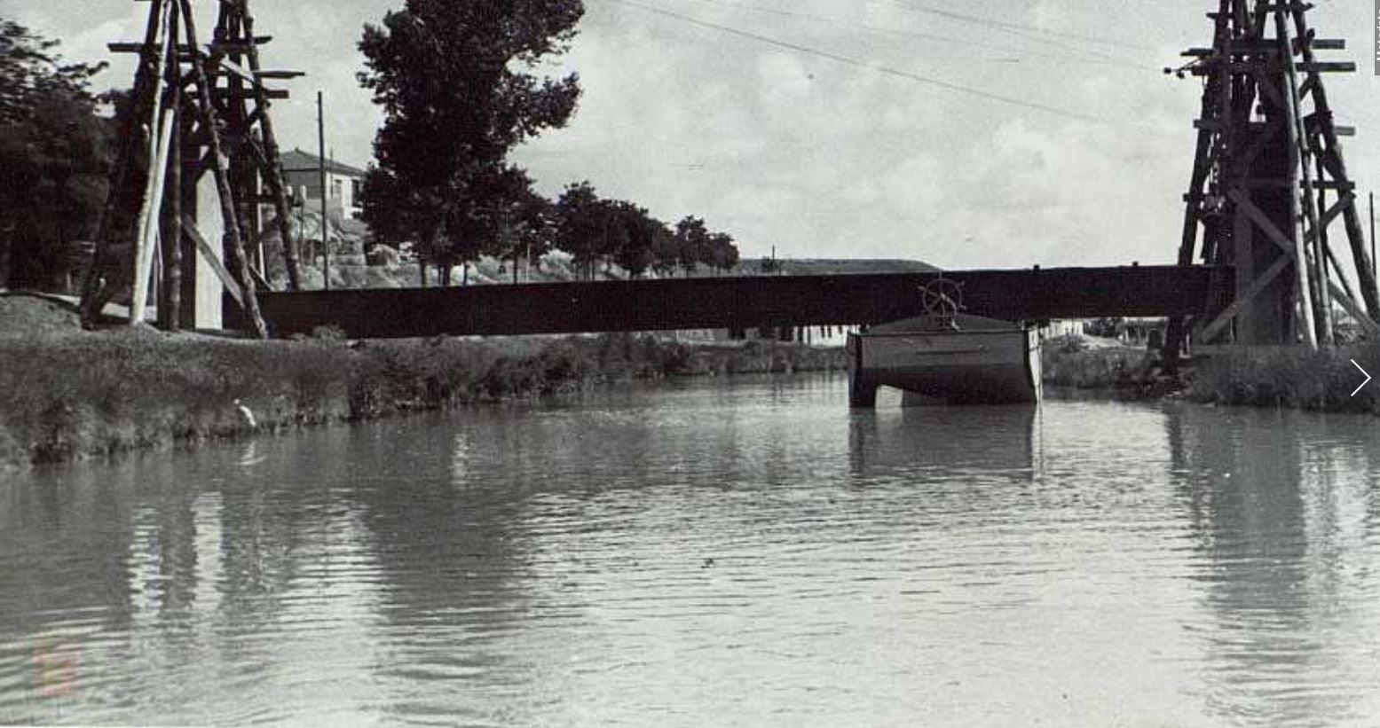 Fotos: El viaje de la pasarela para el Canal de Castilla