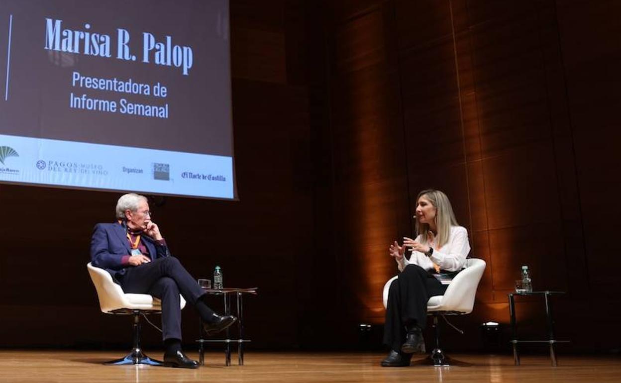 Fernando Ónega y Marisa Rodríguez Palop durante el coloquio.