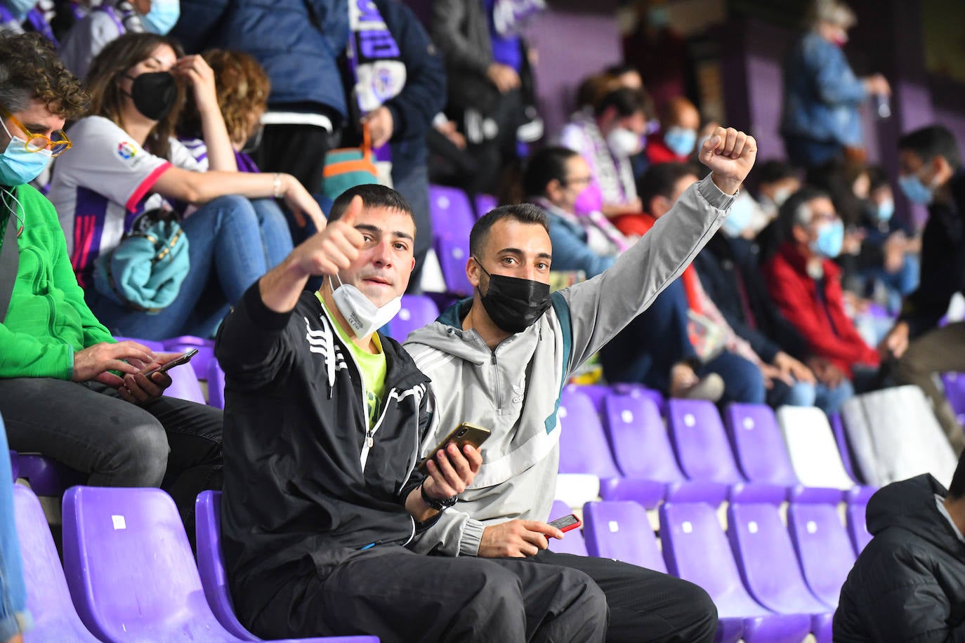 Aficionados vallisoletanos en el Zorrilla durante el encuentro contra el Málaga. 