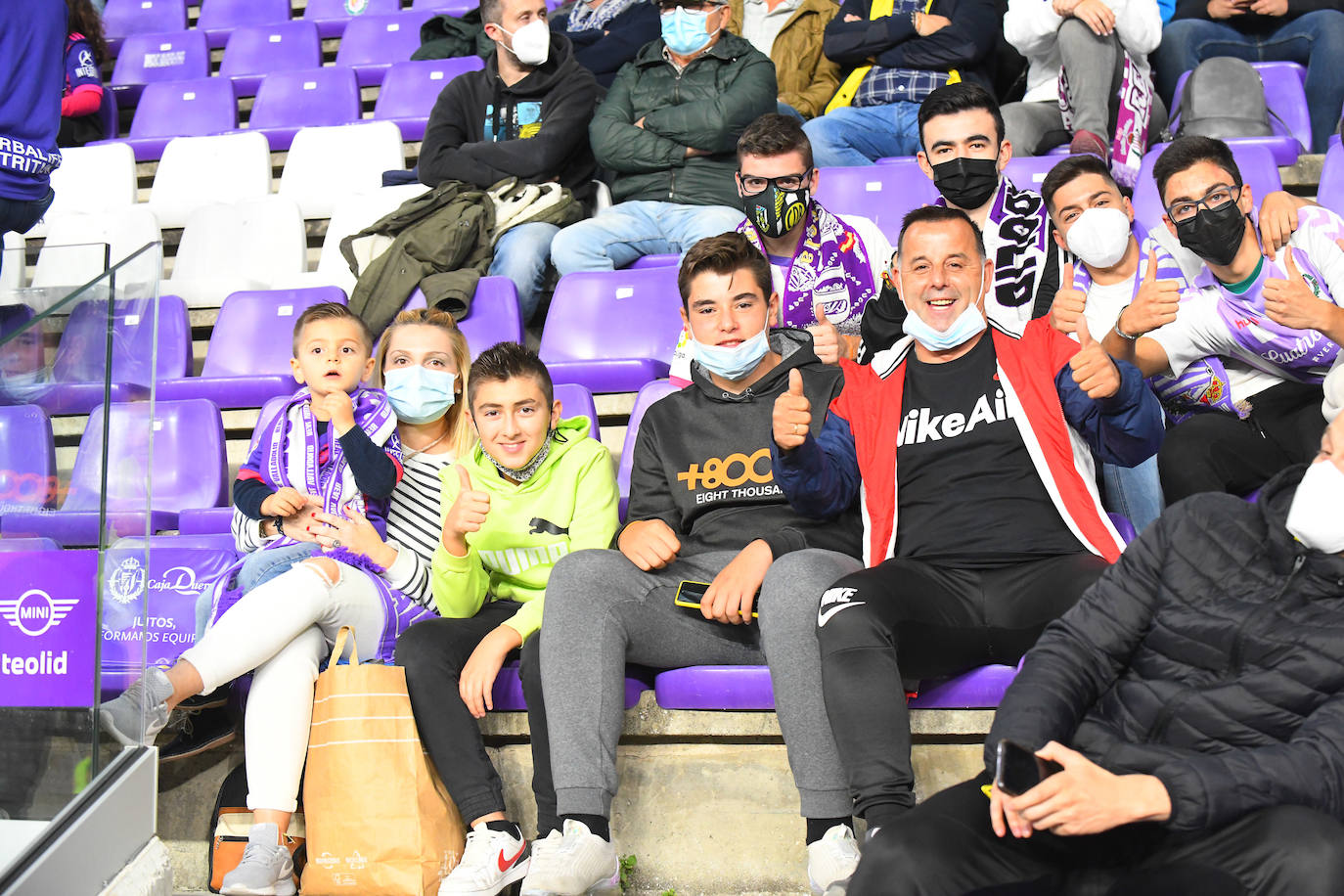 Aficionados vallisoletanos en el Zorrilla durante el encuentro contra el Málaga. 