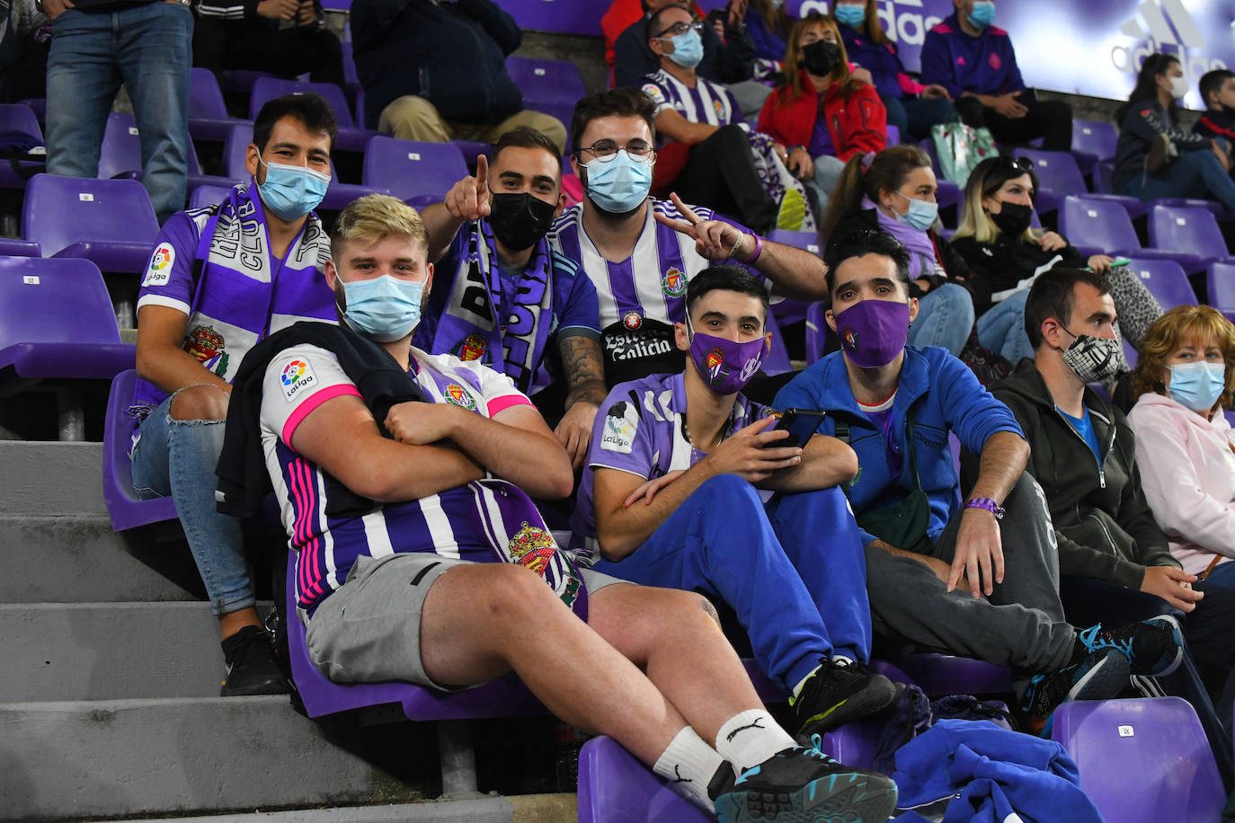 Aficionados vallisoletanos en el Zorrilla durante el encuentro contra el Málaga. 