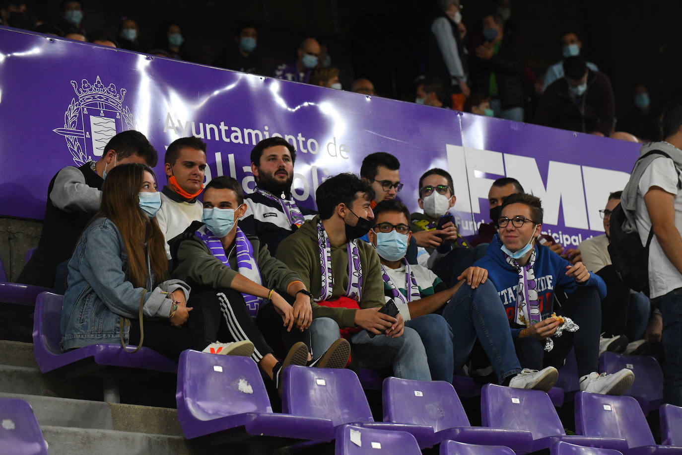 Aficionados vallisoletanos en el Zorrilla durante el encuentro contra el Málaga. 
