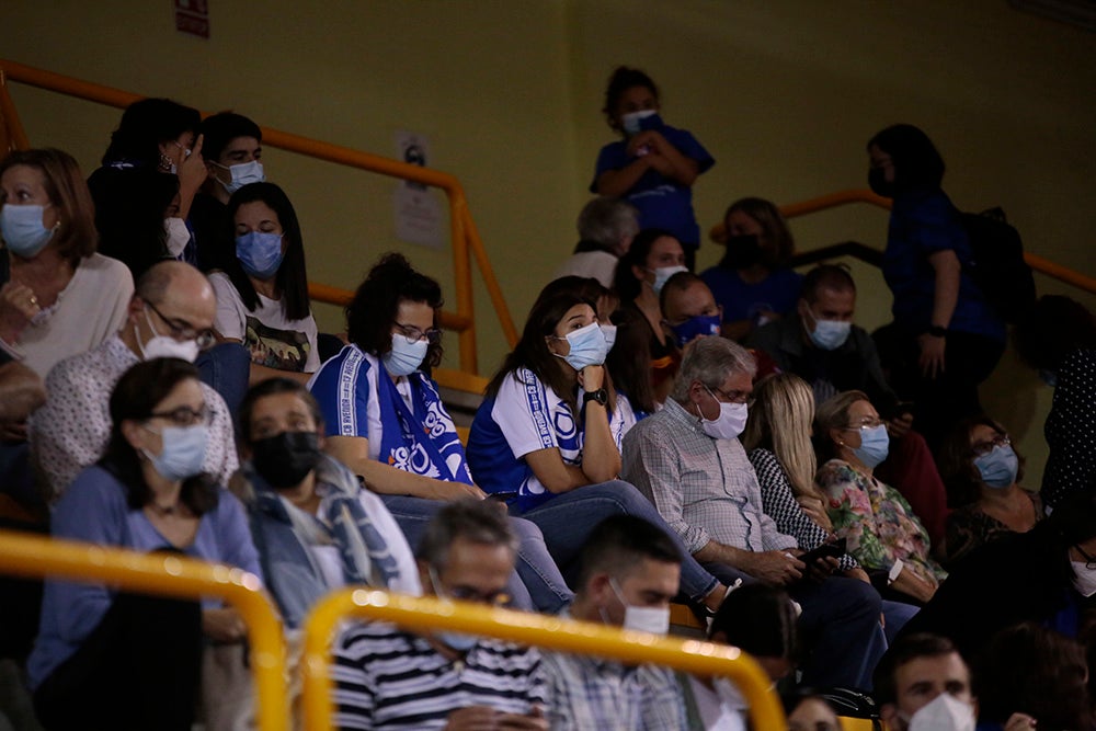 Würzburg empieza a recuperar el ambiente de siempre en las noches de Euroliga para presenciar la sufrida victoria del CB Avenida