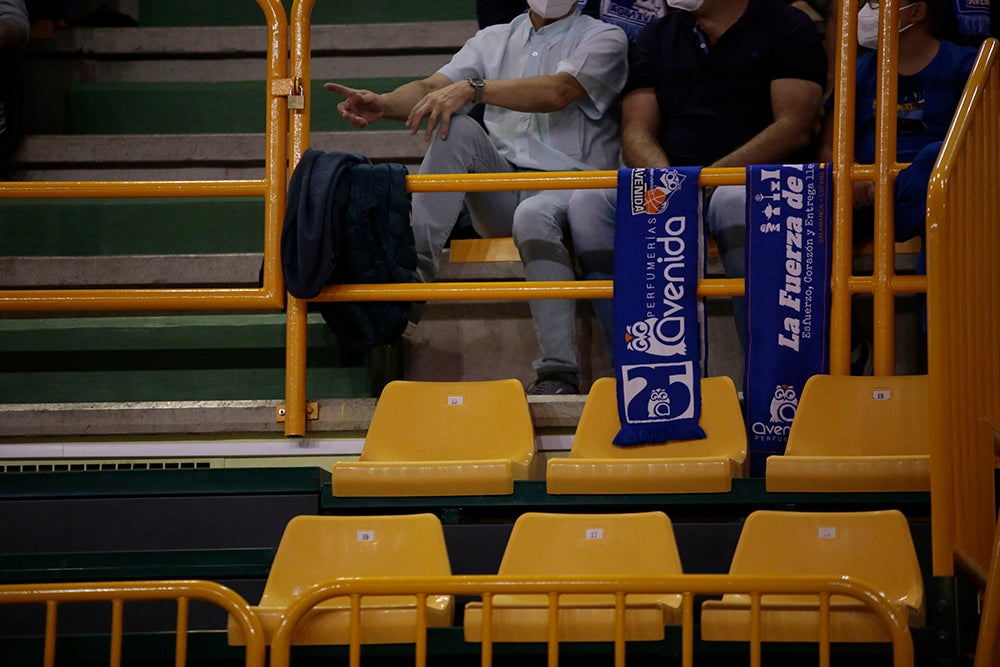 Würzburg empieza a recuperar el ambiente de siempre en las noches de Euroliga para presenciar la sufrida victoria del CB Avenida