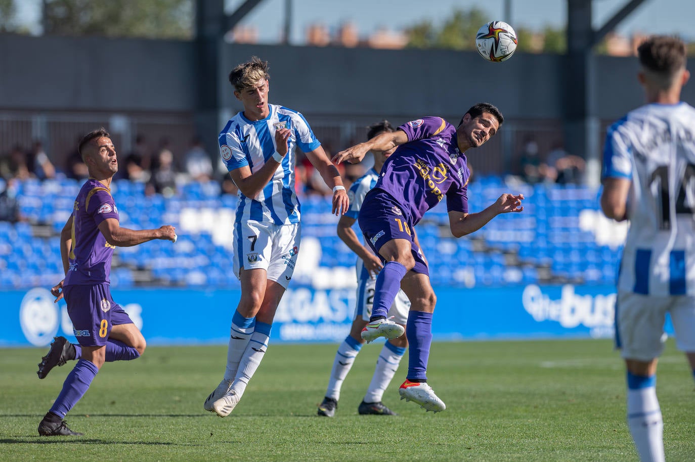 El equipo palentin suma la segunda victoria consecutiva en RFEF.