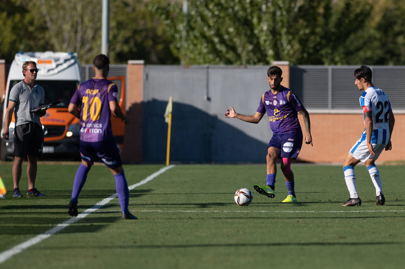 El equipo palentin suma la segunda victoria consecutiva en RFEF.