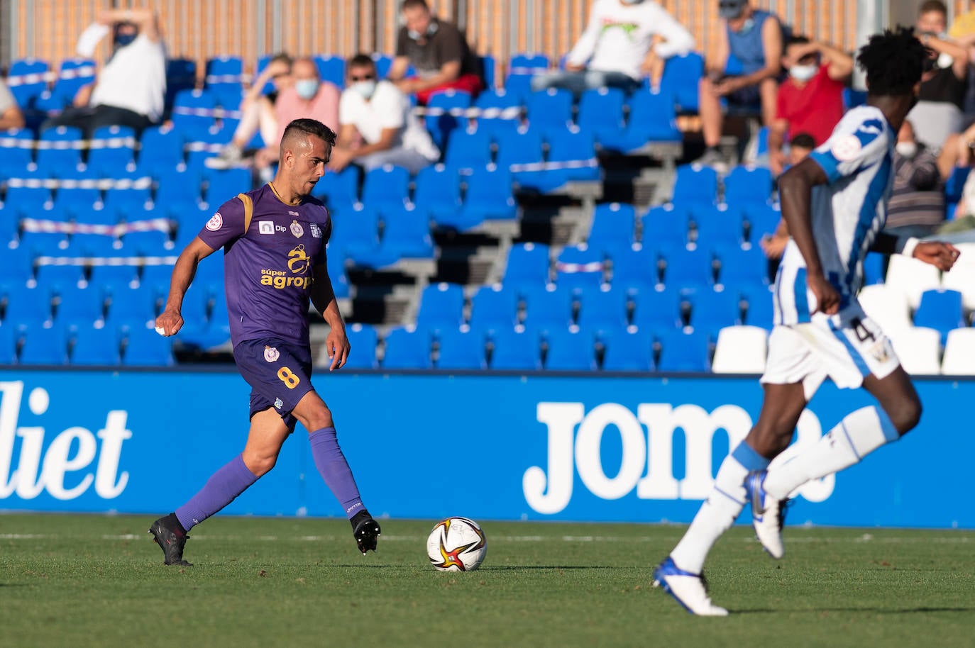 El equipo palentin suma la segunda victoria consecutiva en RFEF.