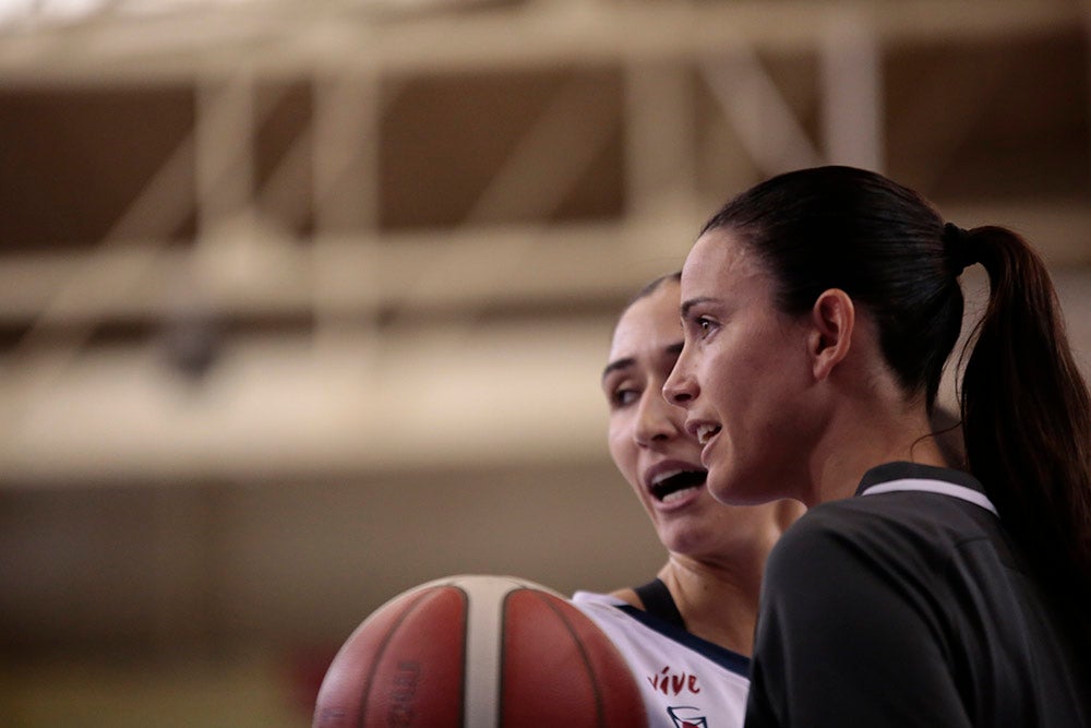 Avenida se pone serio en defensa y suma una más en la Liga (70-47)