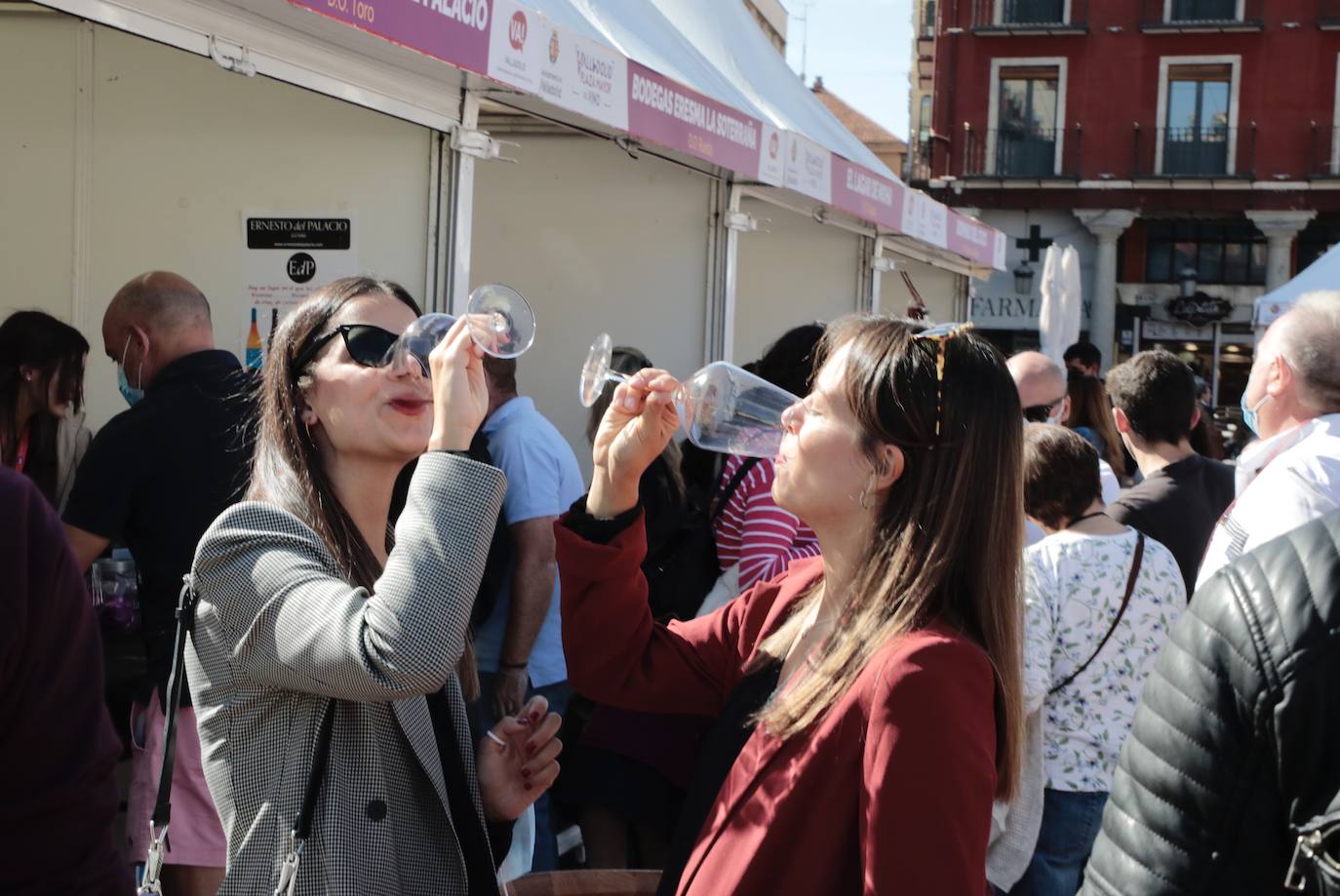 Fotos: Ambientazo durante la jornada del domingo en el evento &#039;Valladolid. Plaza Mayor del Vino&#039; (2/2)