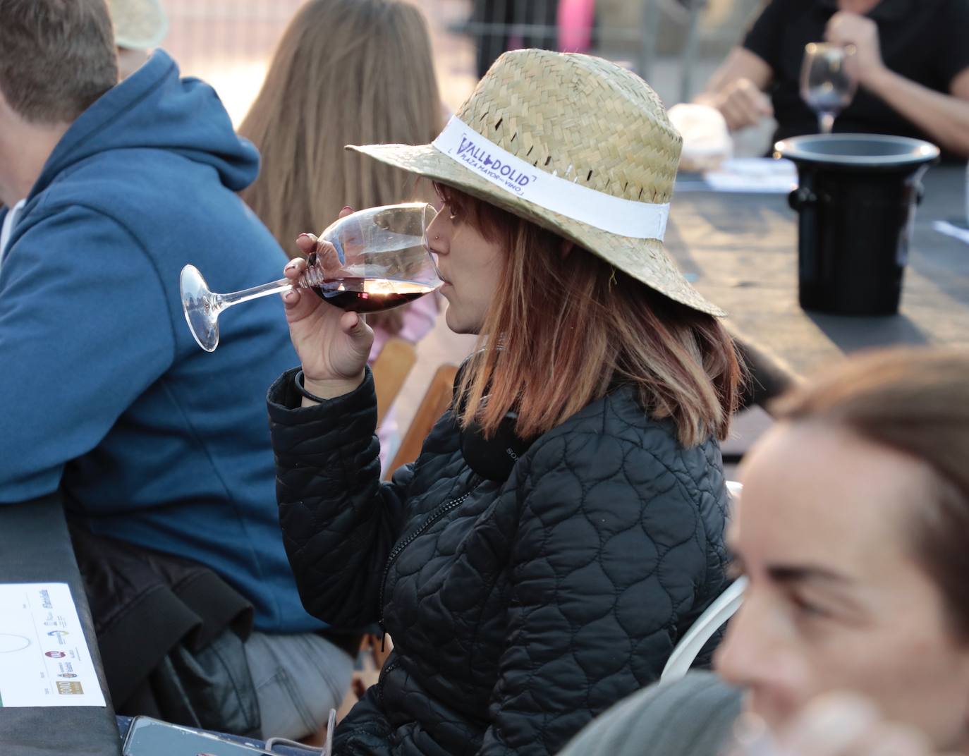 Fotos: Visita a la DO Rueda y ambiente del lunes en &#039;Valladolid. Plaza Mayor del Vino&#039;