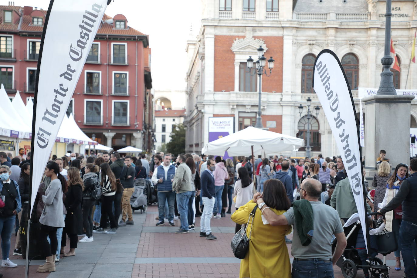 Fotos: Visita a la DO Rueda y ambiente del lunes en &#039;Valladolid. Plaza Mayor del Vino&#039;