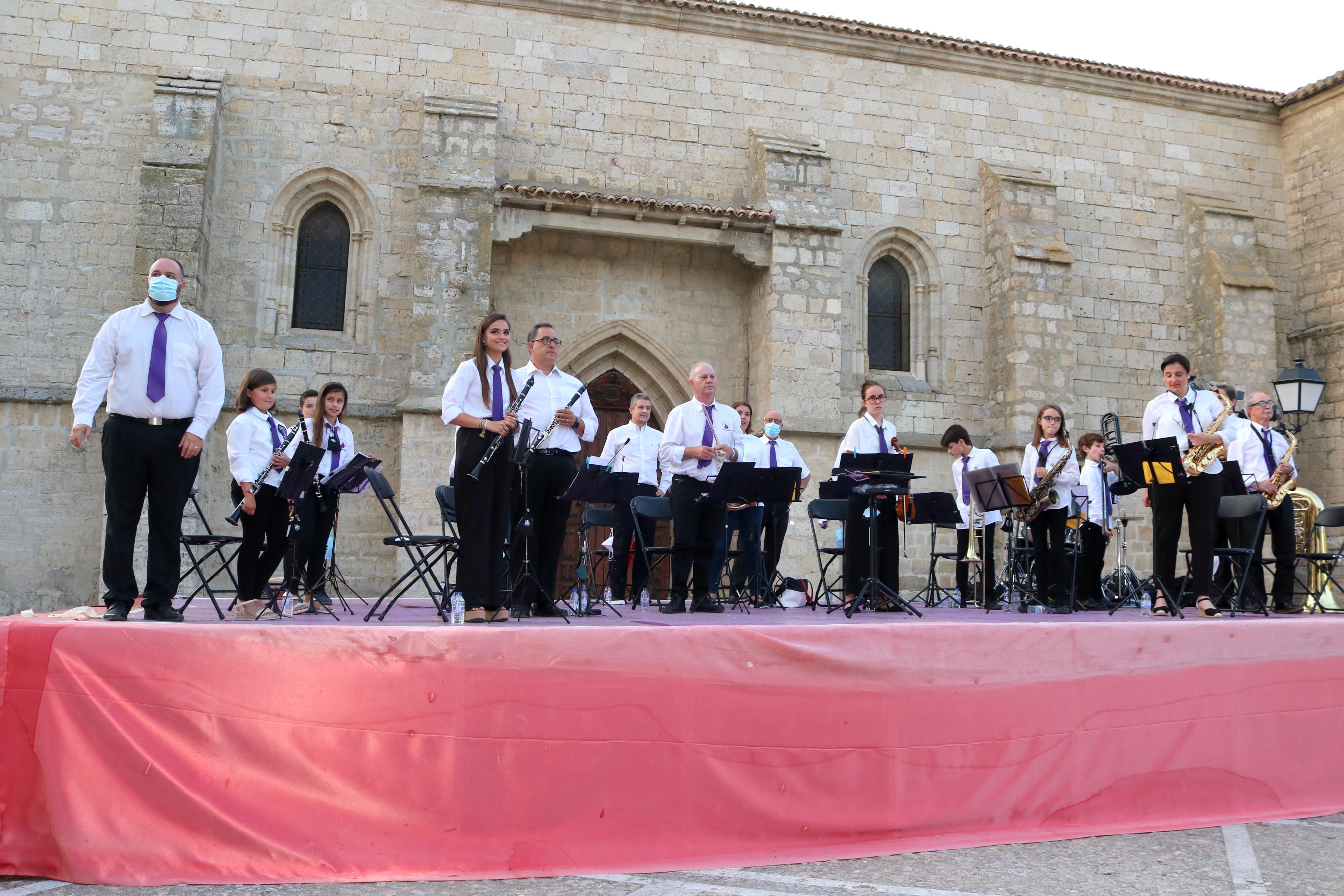 Los ampudianos disfrutaron de la música de la Banda del Cerrato