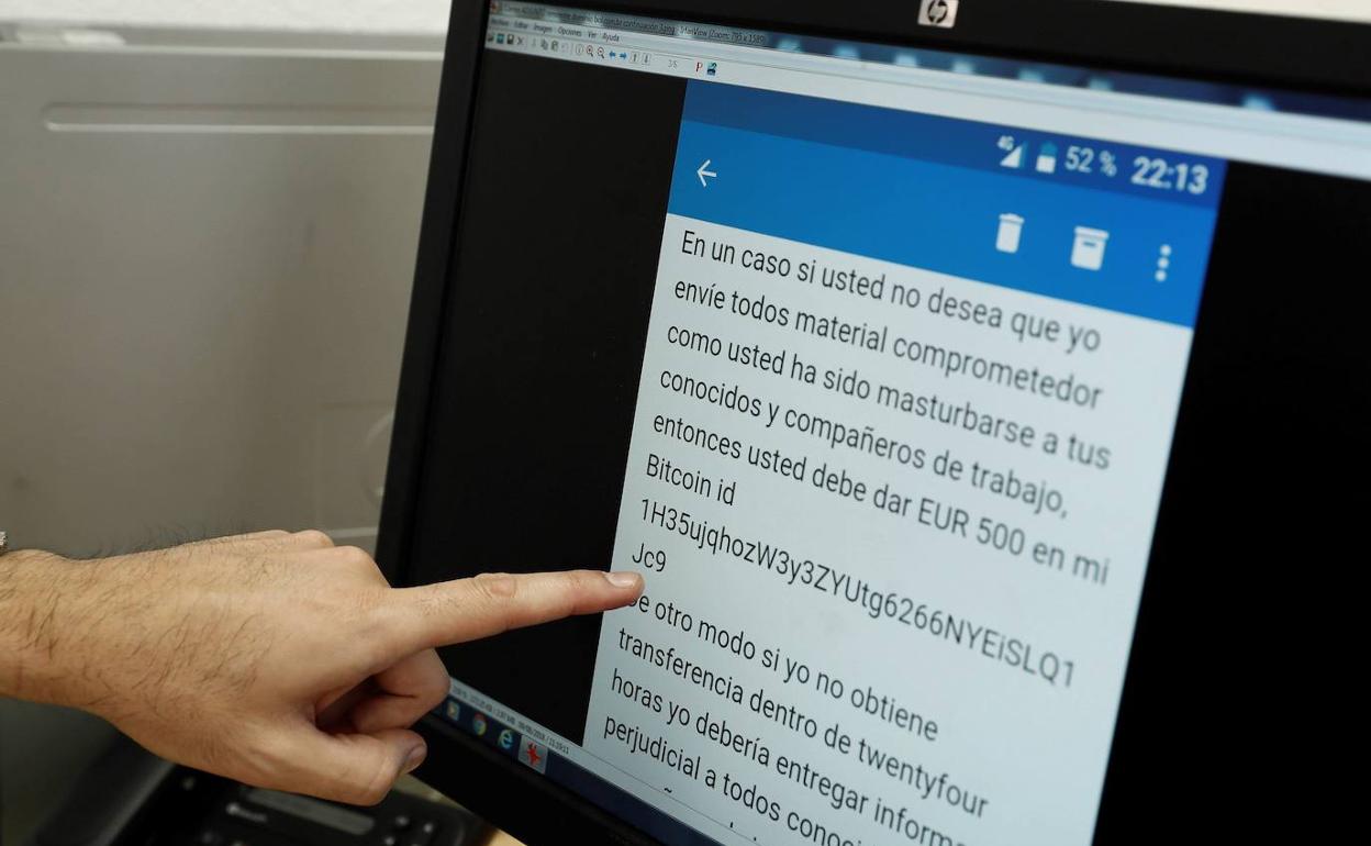 Ejemplo de ciberdelincuencia en una imagen de archivo.