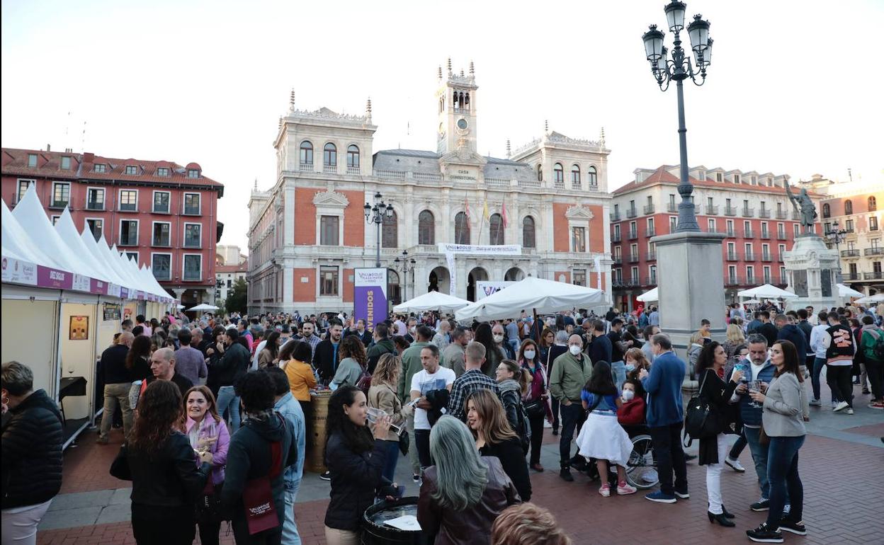 La Plaza Mayor ha estado muy ambientada durante toda la jornada. 