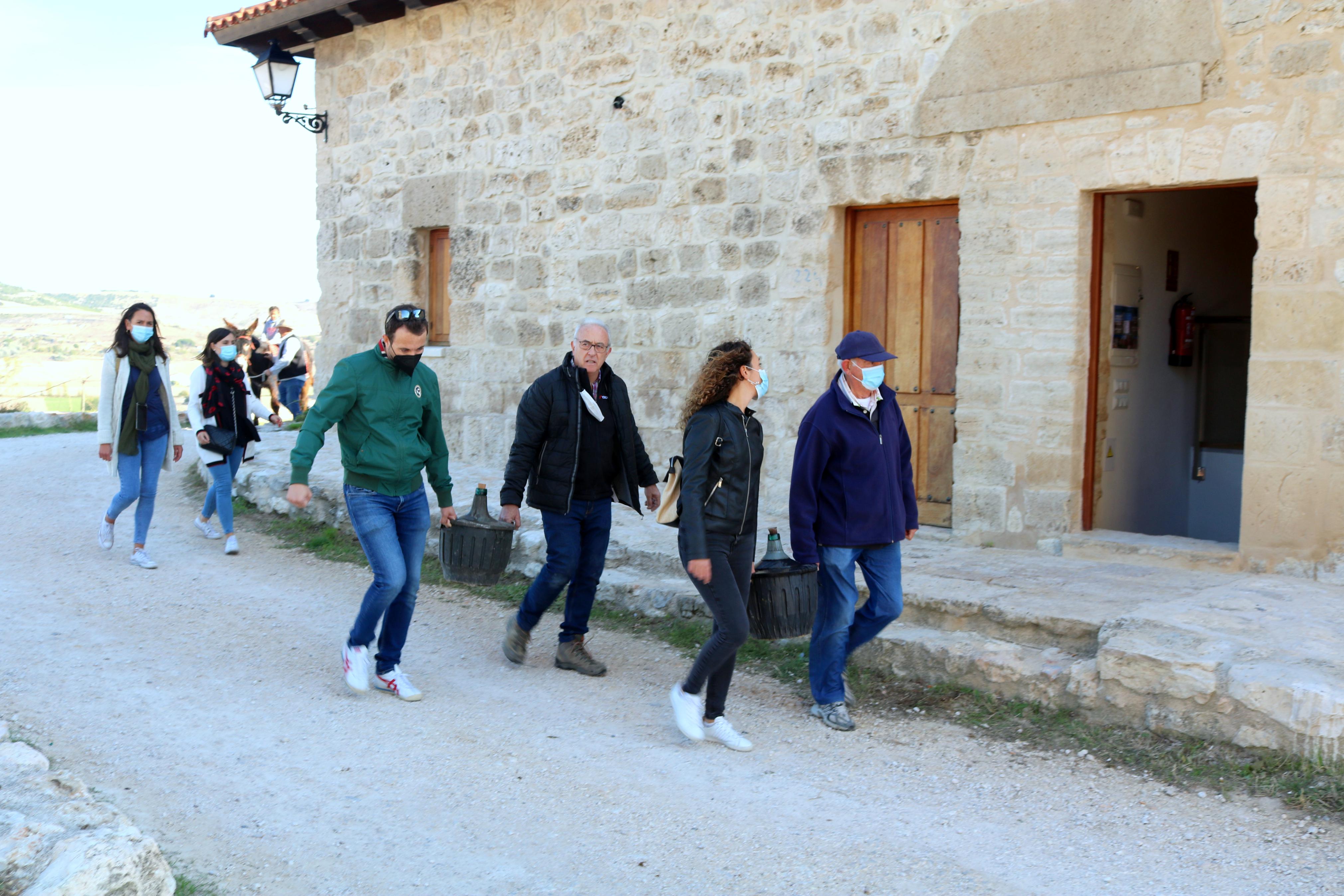 Vecinos y visitantes se volcaron con la jornada 'De Lagares' celebrada en Baltanás