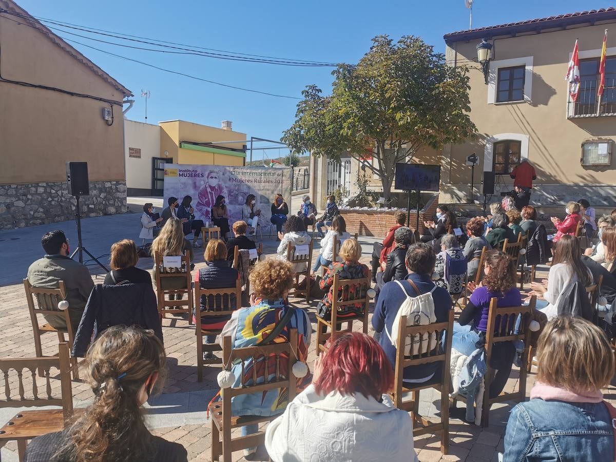 Fotos: La ministra de Igualdad, Irene Montero, asiste al acto del Día Internacional de la Mujer Rural en San Pelayo