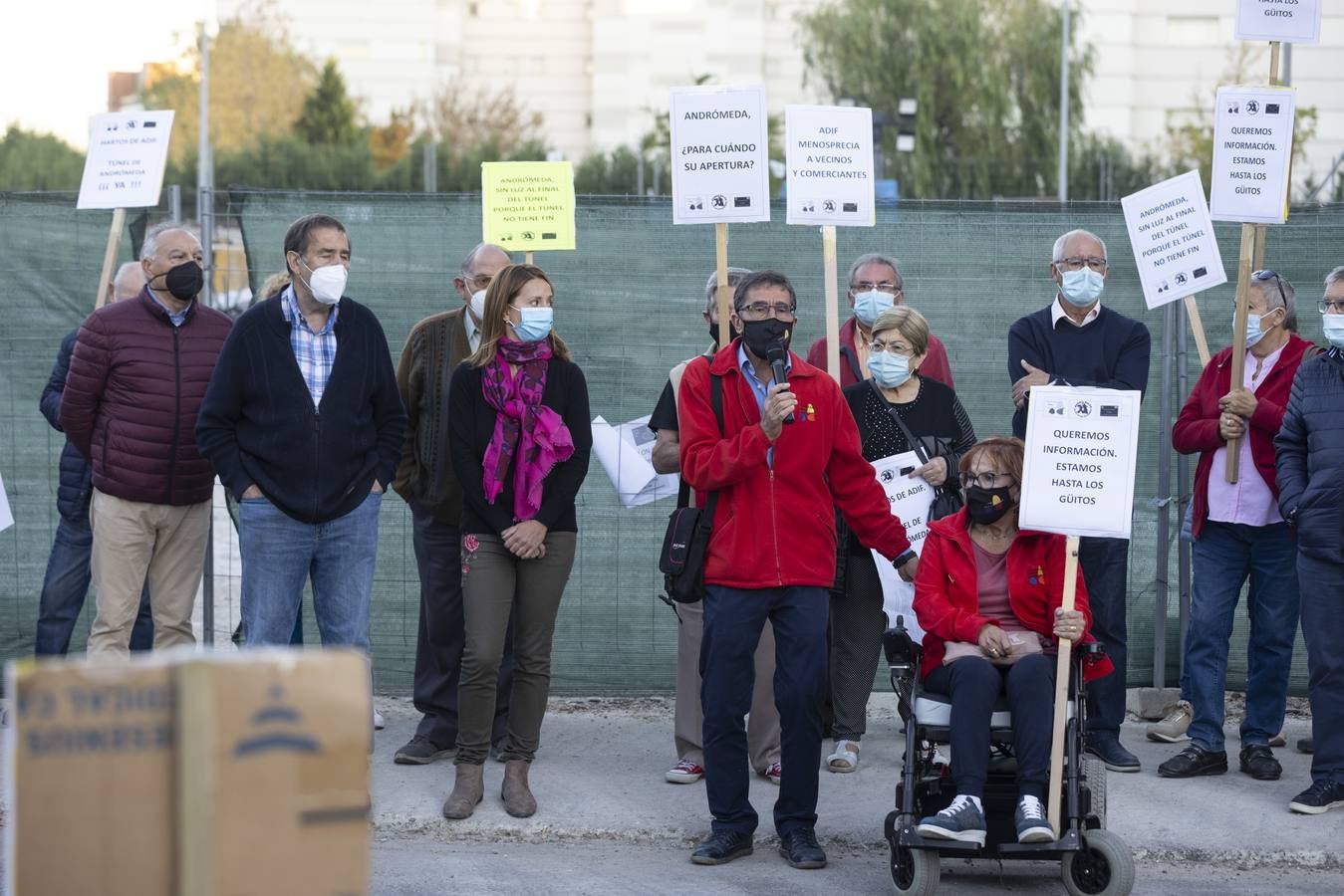 Fotos: Protesta de los vecinos por el retraso en la construcción del túnel de Andrómeda