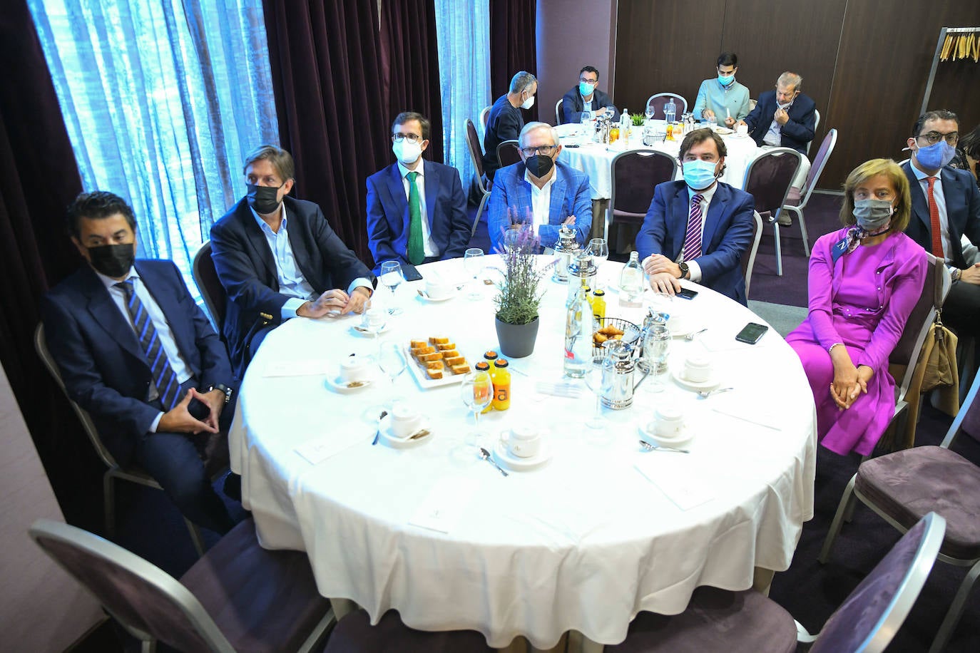 Asistentes al Foro Económico de El Norte.