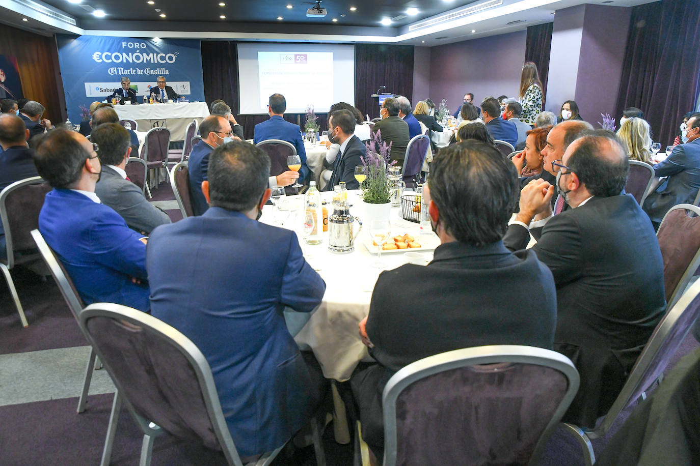 JJosé Ignacio Foces y José Carlos García de Quevedo, en el foro.