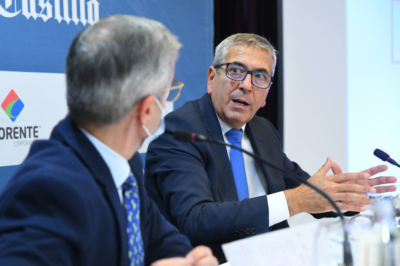 José Ignacio Foces y José Carlos García de Quevedo, durante su intervención en el foro.