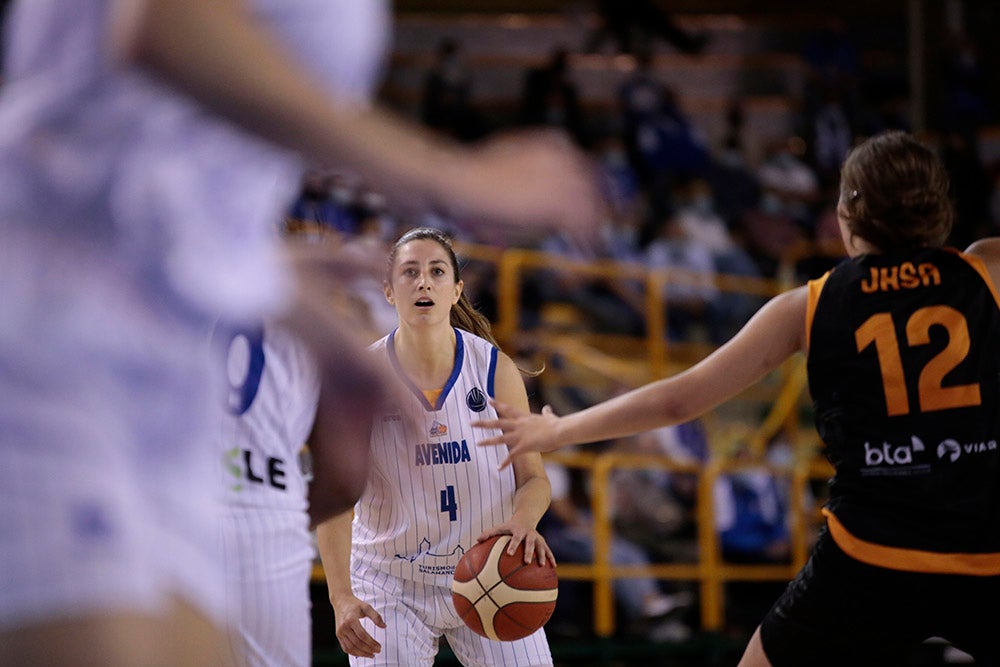 Un voluntarioso Avenida pone la segunda a costa de un débil Riga (72-41)