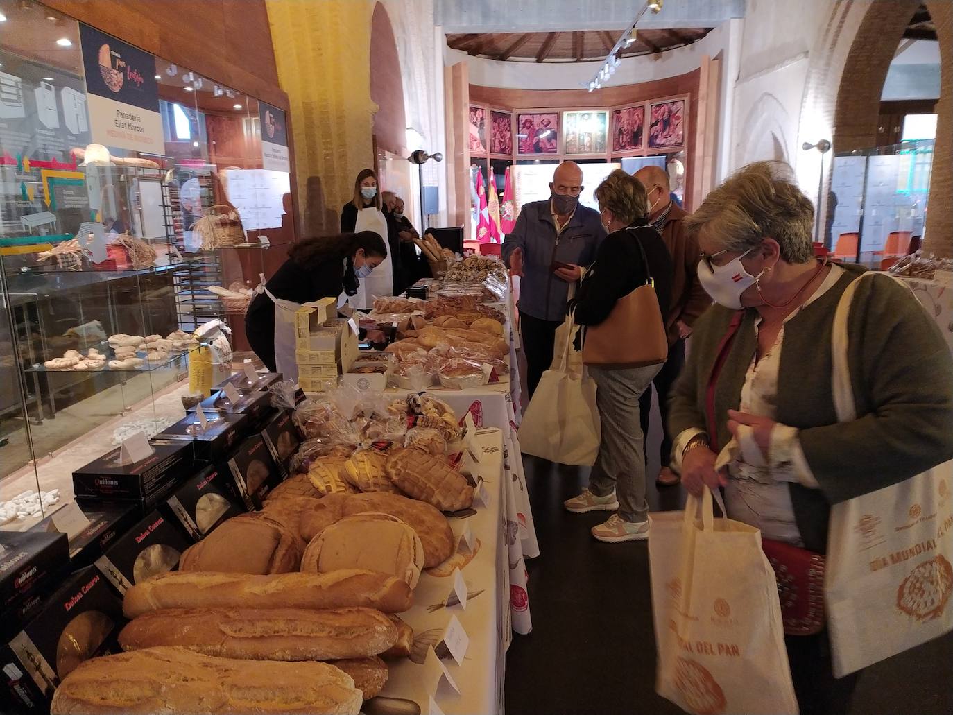 Fotos: Día del Pan y la Lenteja en Mayorga