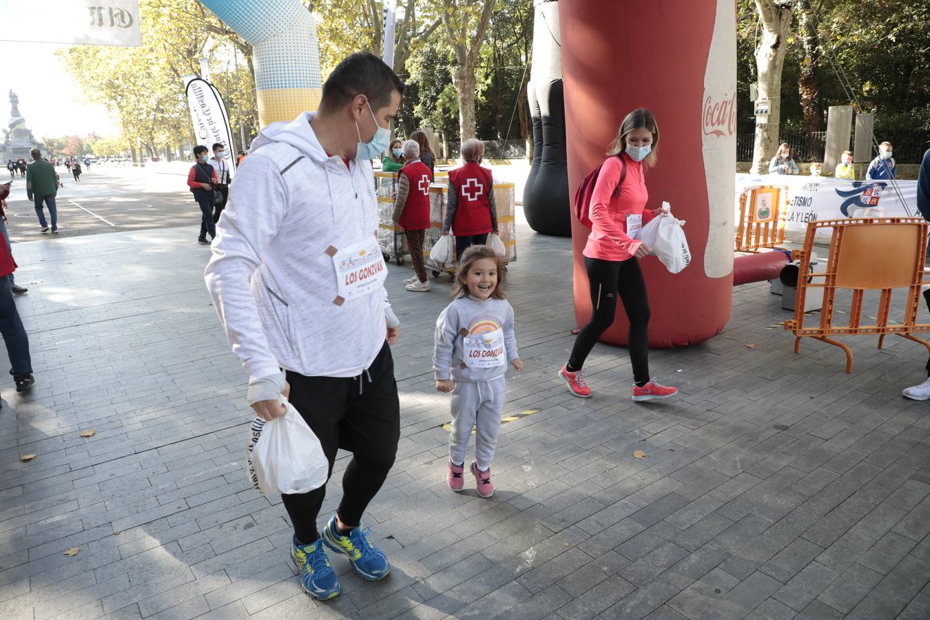 Fotos: VIII Día de la Familia en Marcha CaixaBank en Valladolid (2/2)