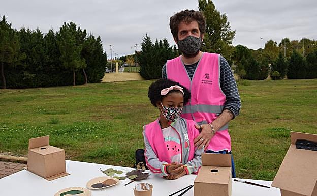 Gabi y su papá Jorge durante la actividad. 