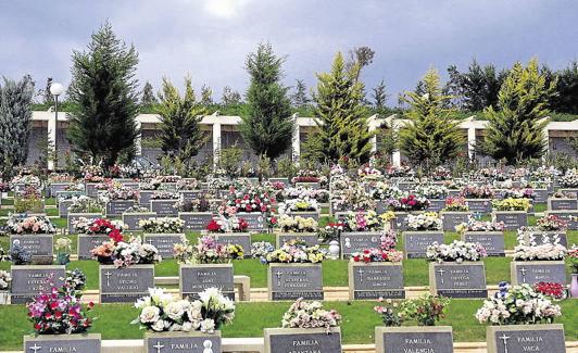 Cementerio de Santovenia, propiedad del grupo. 