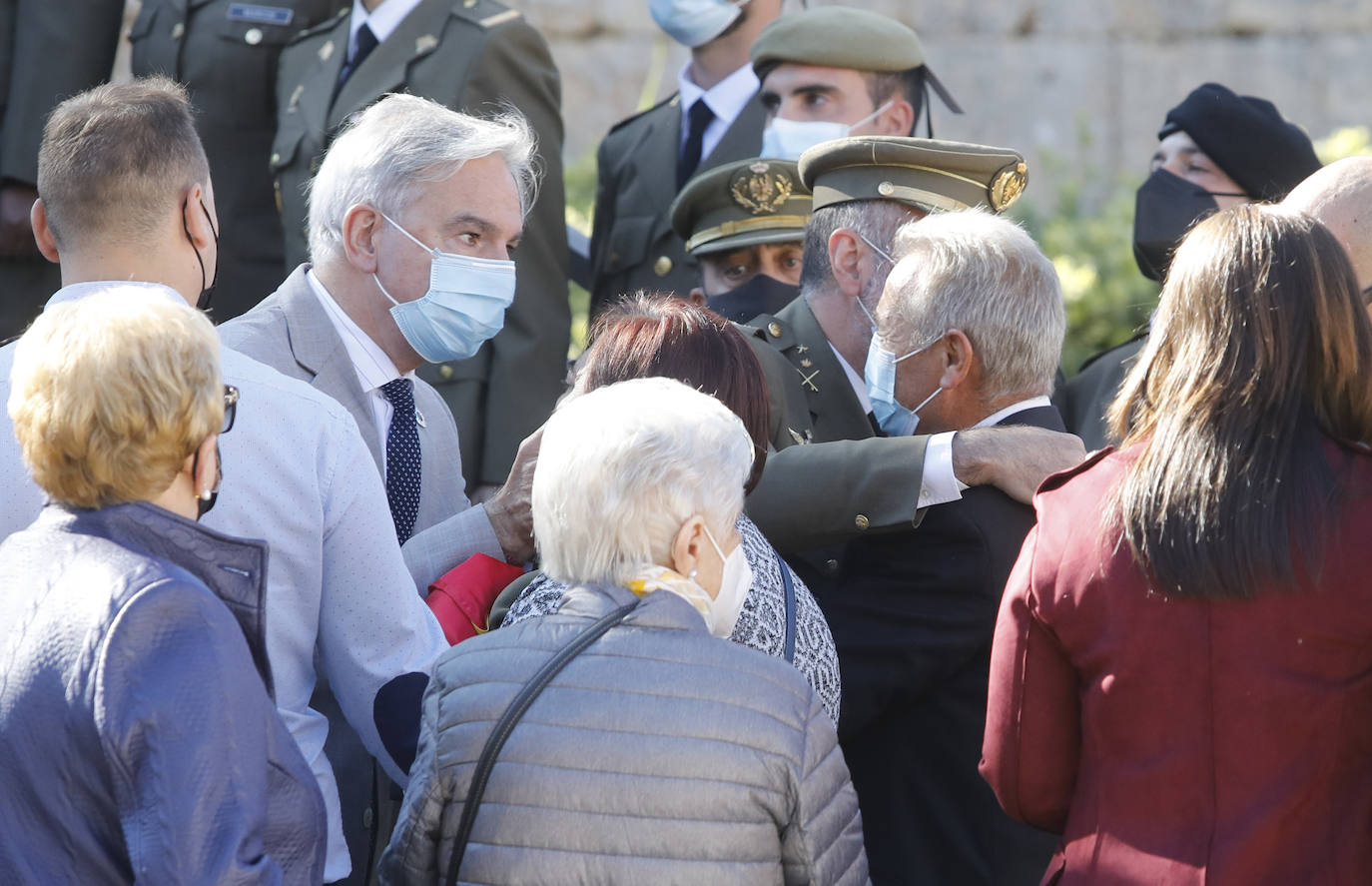 Fotos: Profundo dolor en el funeral militar por Andrés Martín