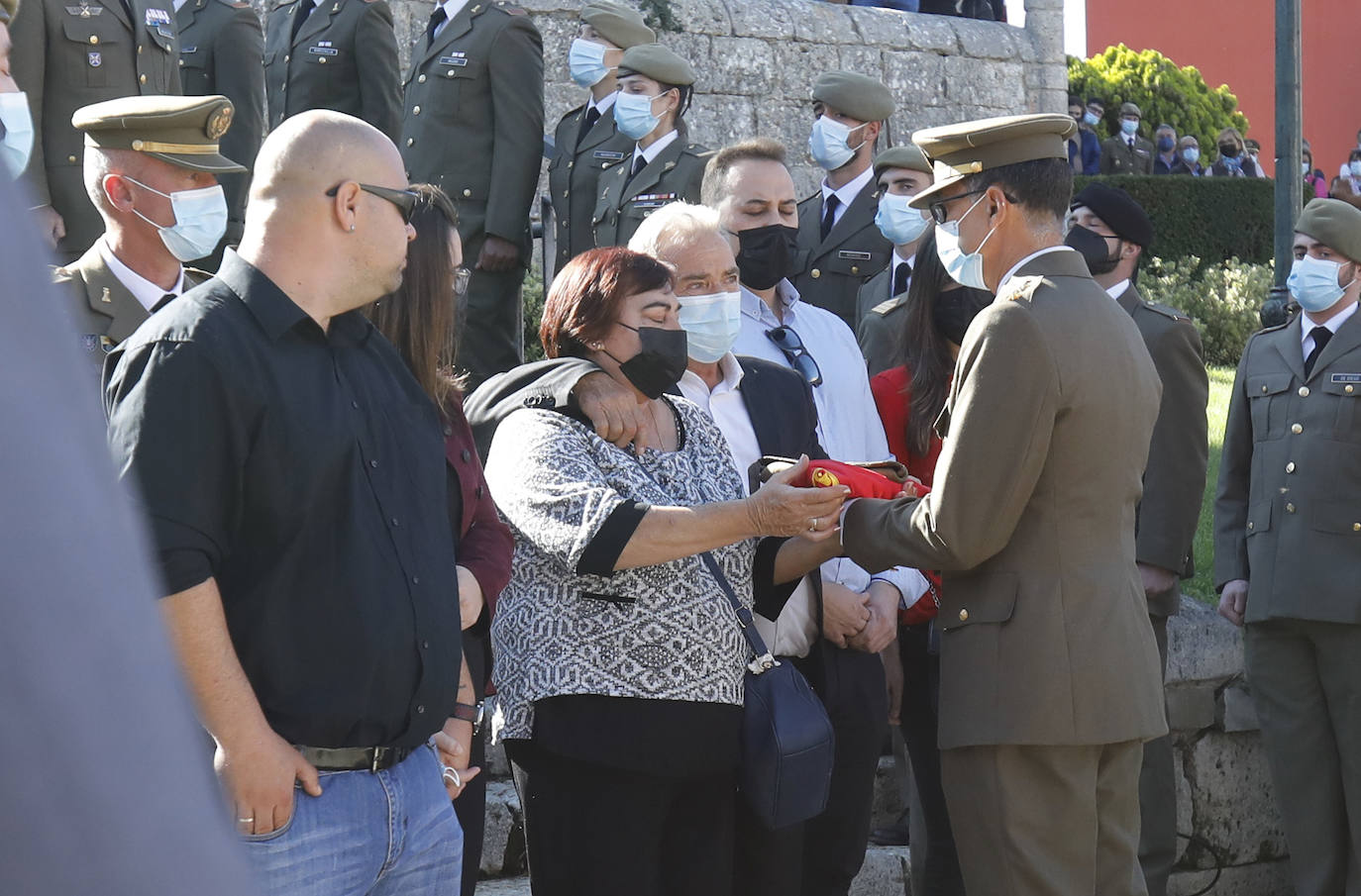 Fotos: Profundo dolor en el funeral militar por Andrés Martín