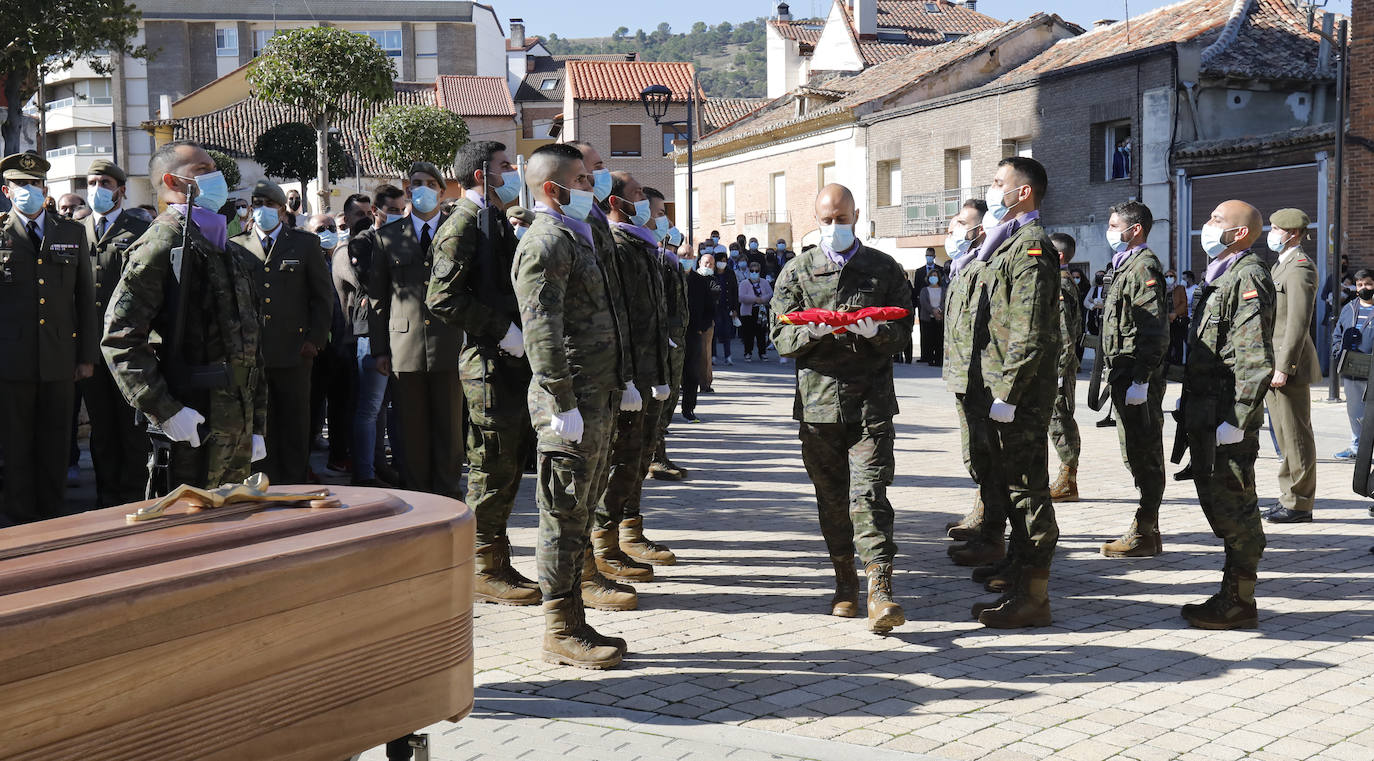 Fotos: Profundo dolor en el funeral militar por Andrés Martín