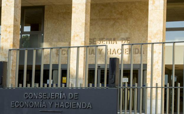 Sede de los Servicios Centrales de la Consejería de Economía y Hacienda.