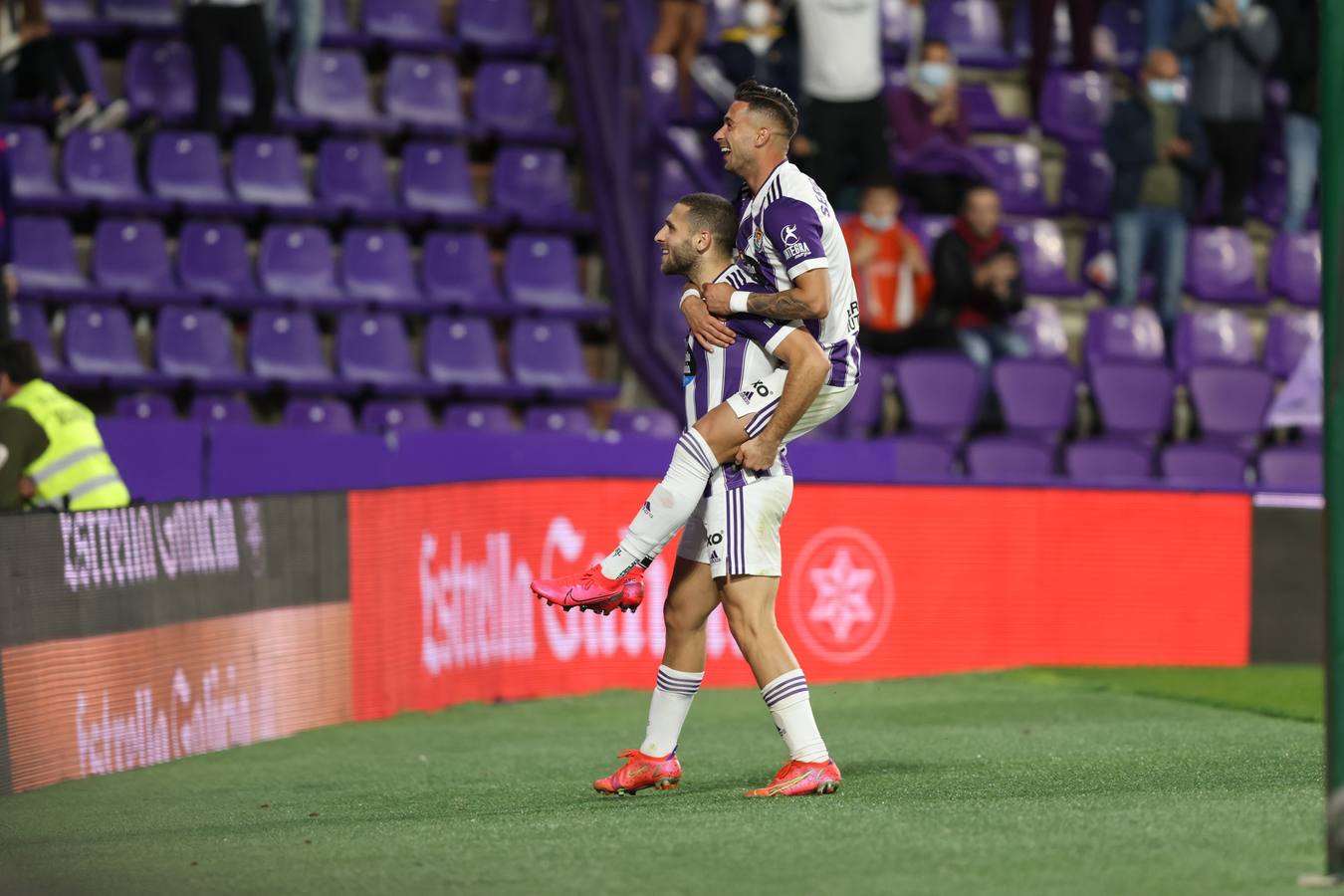 Fotos: El Real Valladolid empata ante el Ibiza (1-1)