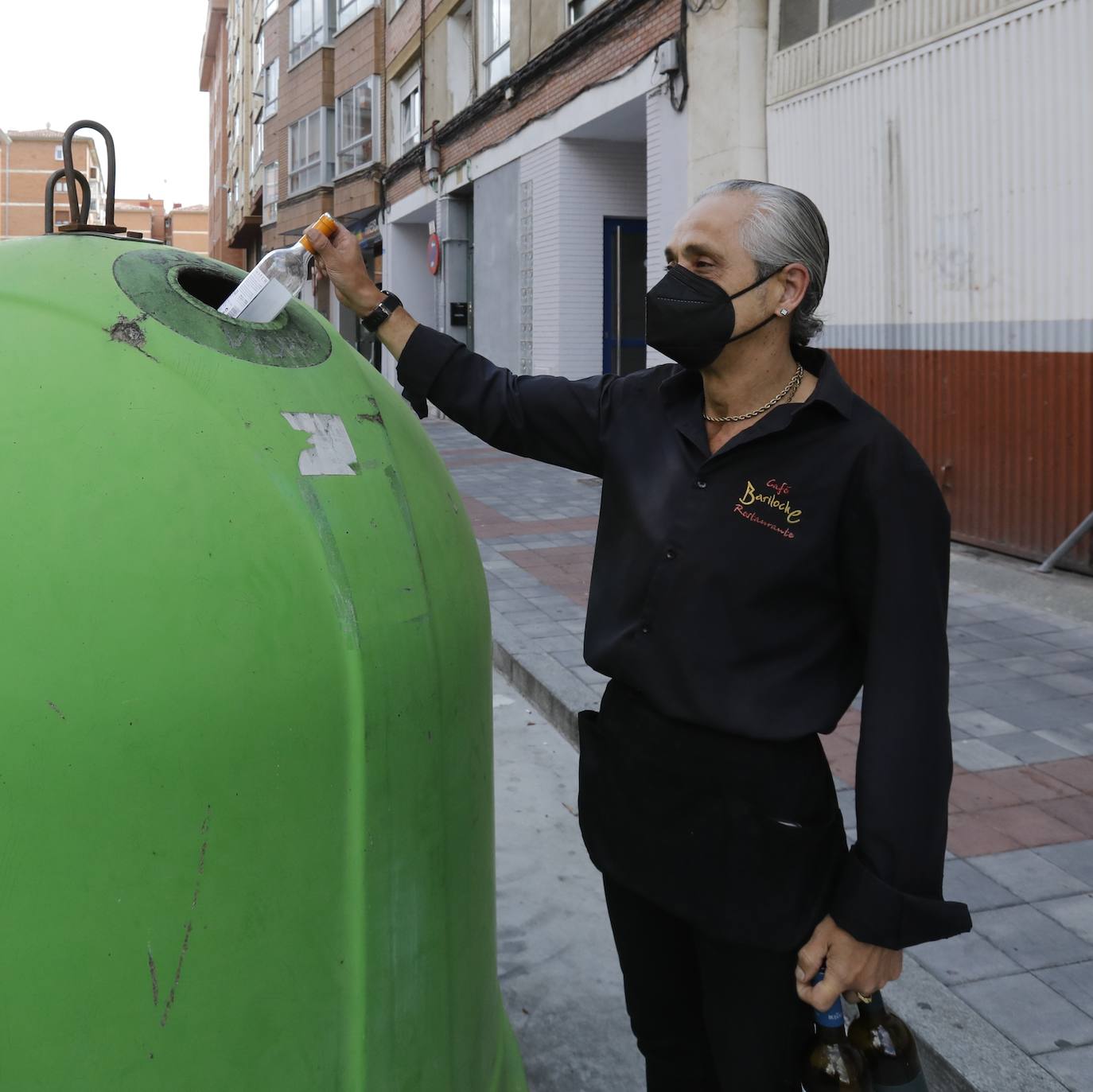 Fotos: Palencia recicla vidrio contra el cáncer de mama