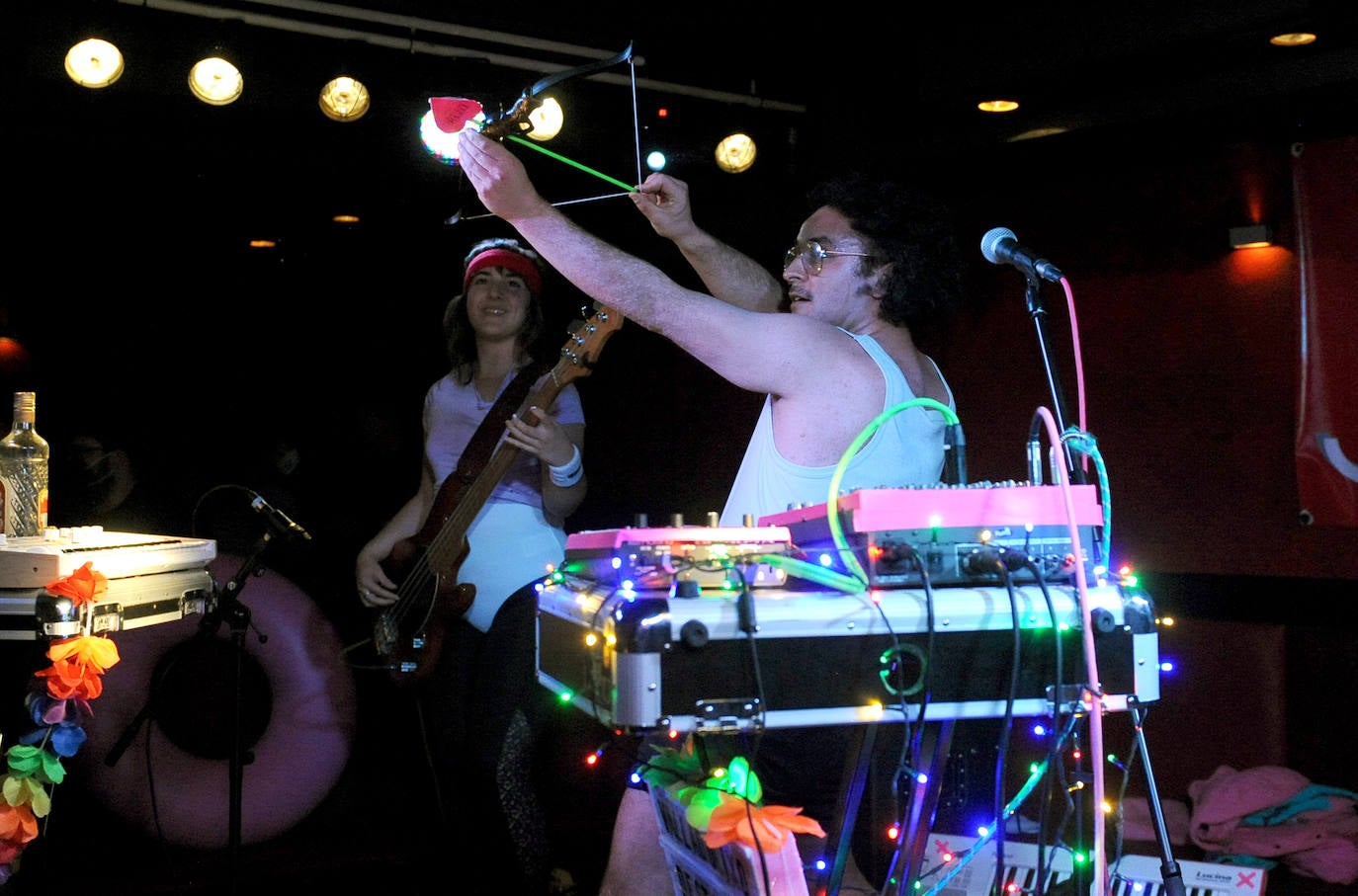 Fotos: Ritmos tropicales de Chacho Cósmico en la sala Asklepios Valladolid