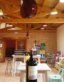 Imagen secundaria 2 - Arriba, Pagos del Rey Museo del Vino. Abajo, arroz a la zamorana en Divina Proporción y tienda de Liberalia. 