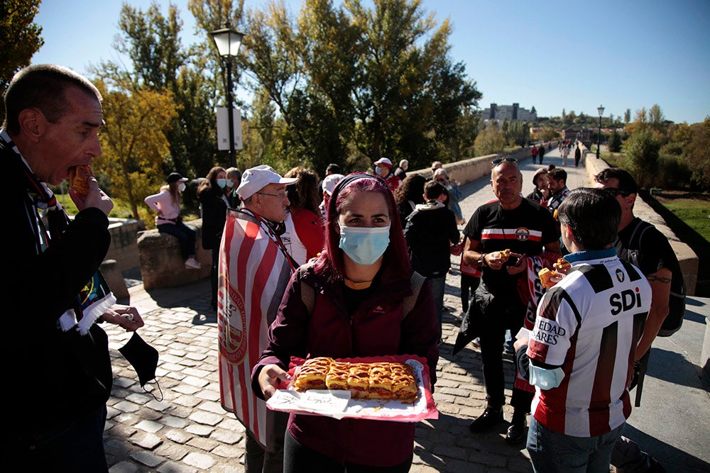 Ruta turística y gastronómica entre las aficiones de Unionistas y SD Logroñés para abrir la fiesta del fútbol popular