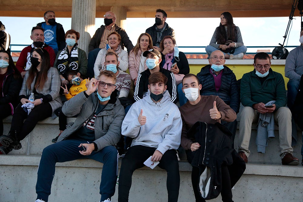 Histórica "Fiesta del Fútbol Popular" entre Unionistas y SD Logroñés en un Reina Sofía de récord 