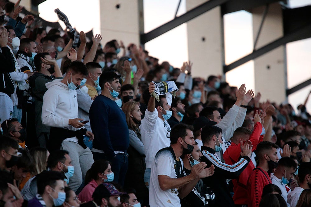 Histórica "Fiesta del Fútbol Popular" entre Unionistas y SD Logroñés en un Reina Sofía de récord 