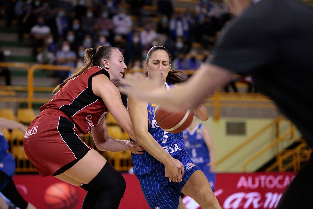 El CB Avenida sufre ante el Casademont Zaragoza para alcanzar el quinto triunfo (69-59)