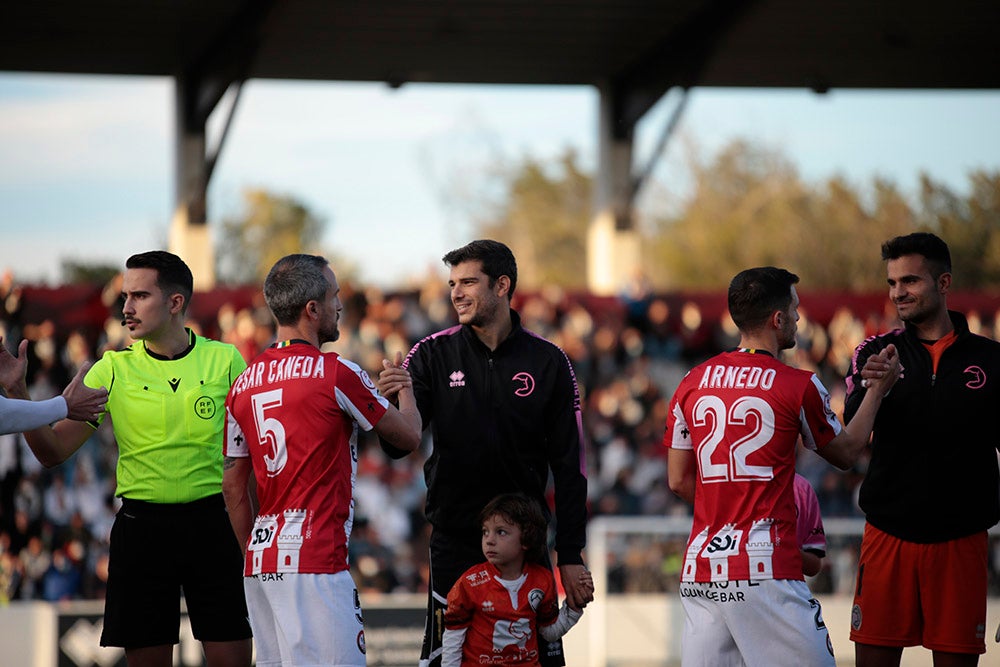 Trepidante oda al balón en la fiesta del fútbol popular entre Unionistas y la SD Logroñés (3-3)