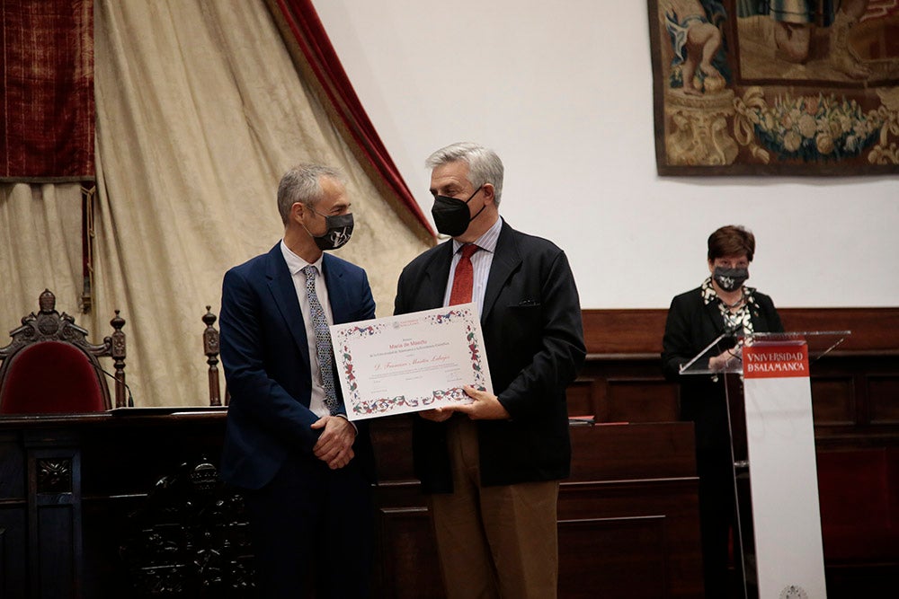 La Universidad de Salamanca entrega los Premios María de Maeztu a la excelencia científica de los años 2020 y 2021