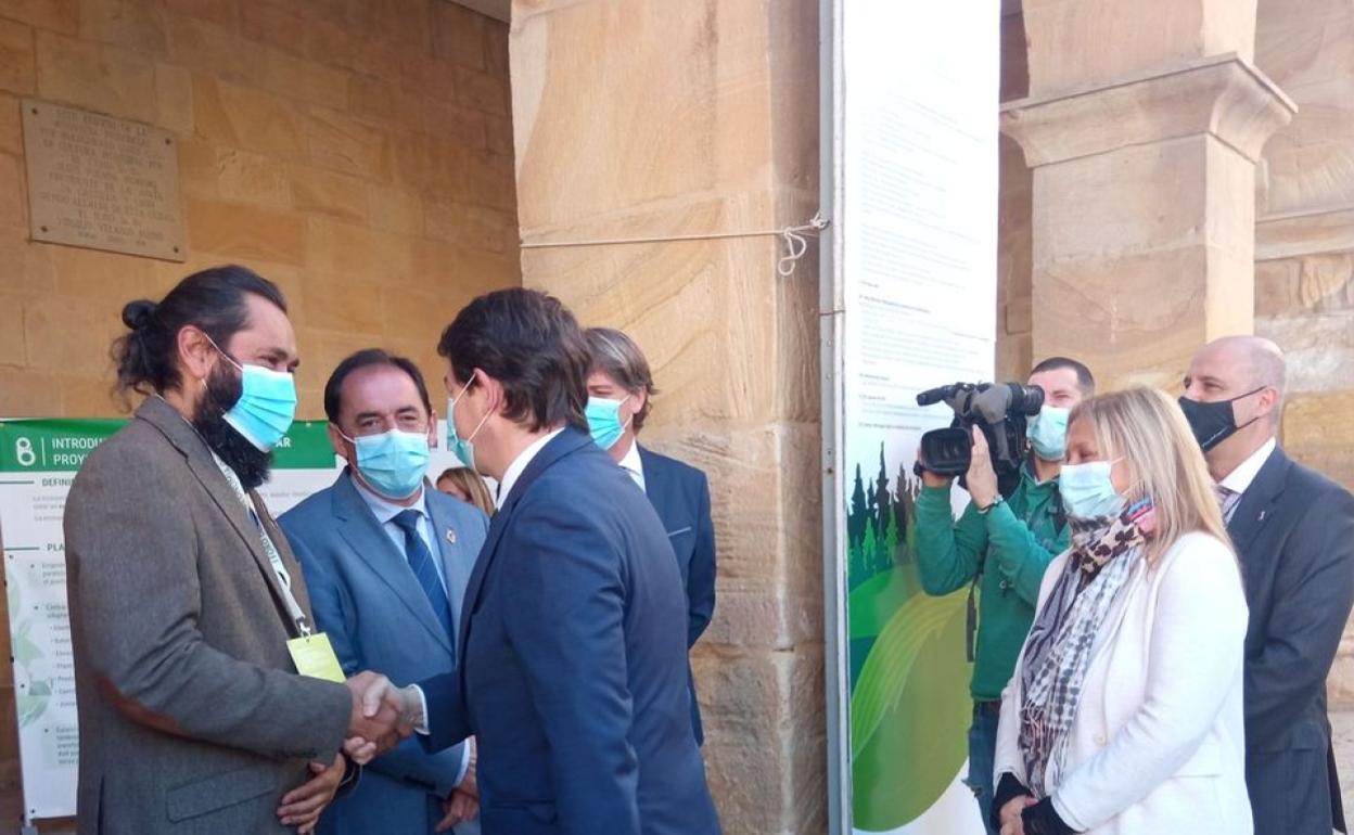Mañueco promete «dar un salto para que Castilla y León sea una potencia en bioeconomía»