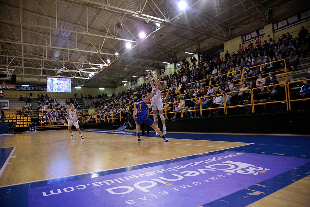 El CB Avenida reacciona a lo grande en la Euroliga tras el nuevo 'toque' de Íñiguez (88-67)